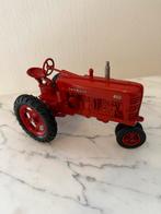 International Harvester Mc Cormick tractor USA, Ophalen of Verzenden
