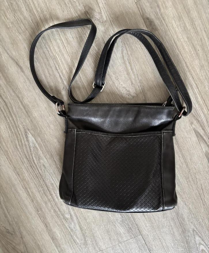 schoudertas 100 % leer, zwart, Sieraden, Tassen en Uiterlijk, Tassen | Damestassen, Zo goed als nieuw, Schoudertasje, Zwart, Ophalen of Verzenden