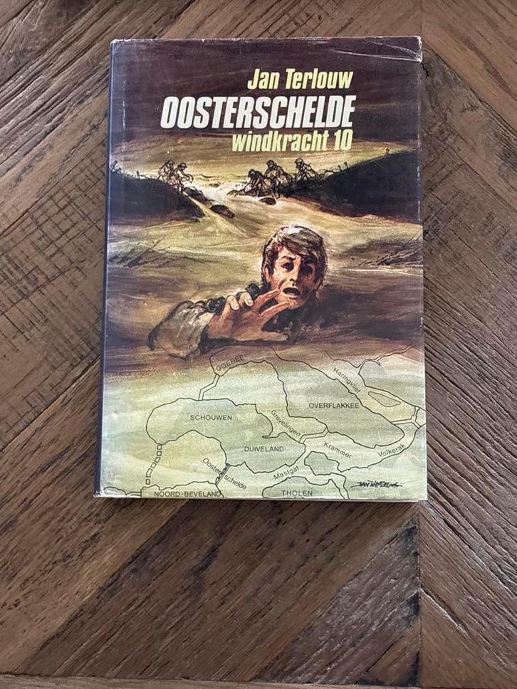 Oosterschelde, windkracht 10 - Jan Terlouw, Boeken, Streekboeken en Streekromans, Gelezen, Zeeland, Ophalen