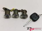 Slotenset Cilinder (compleet) van een Daihatsu Young RV