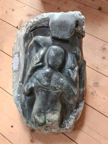 Speksteen kunstwerk beschikbaar voor biedingen