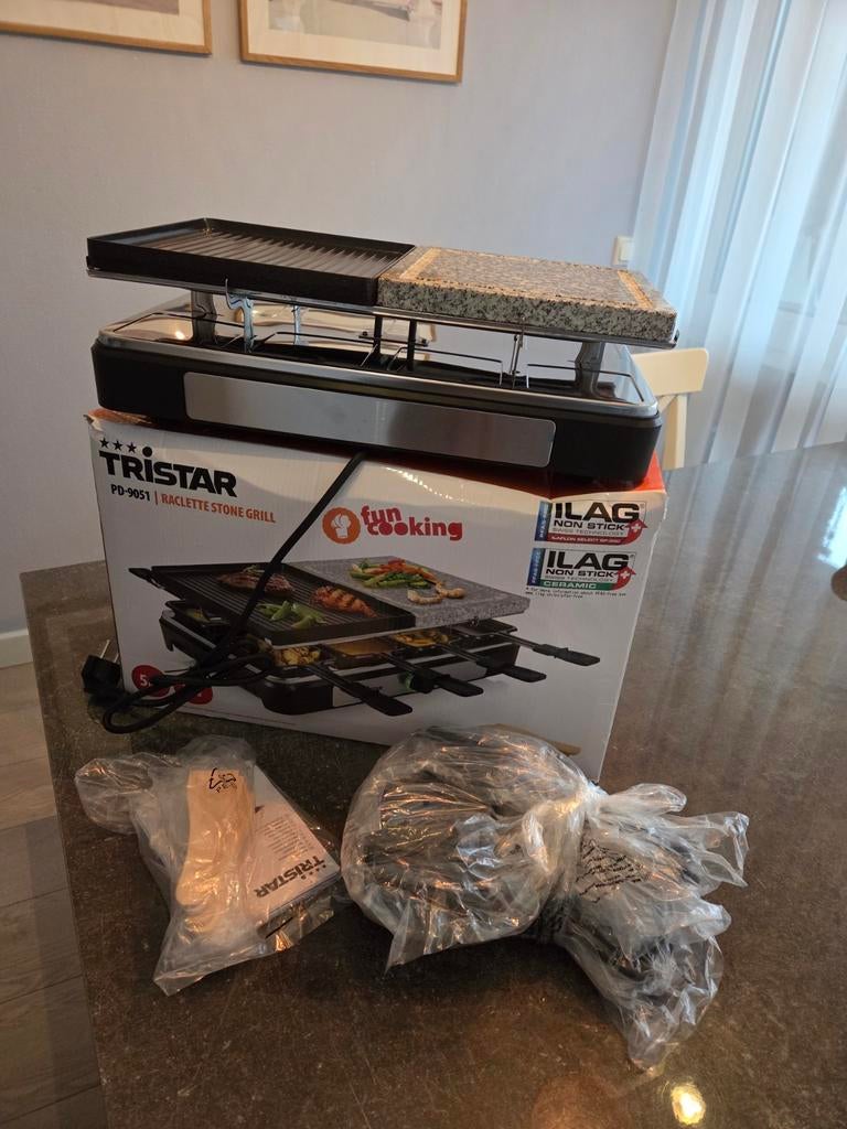 Tristar PD-9051 Raclette Steengrill - Nieuw in doos, Ophalen of Verzenden, Vaatwasmachinebestendig, Nieuw, Steengrill