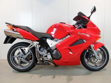 HONDA VFR 800 FI VTEC (bj 2005) beschikbaar voor biedingen
