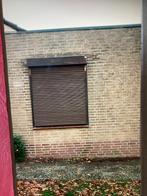 Twee rolluiken, Doe-het-zelf en Verbouw, Rolluiken, Ophalen, Gebruikt, Bruin, 150 tot 200 cm