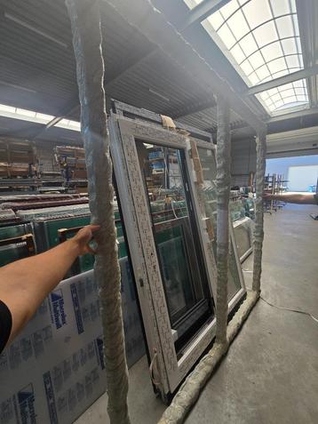 Aluminium geïsoleerde kozijn (NIEUW) beschikbaar voor biedingen
