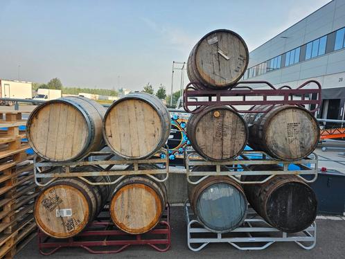 Regenton ,Regentonnen, wijnvat , wijnvaten ,whiskey, Tuin en Terras, Regentonnen, Zo goed als nieuw, Hout, 150 liter of meer, Ophalen