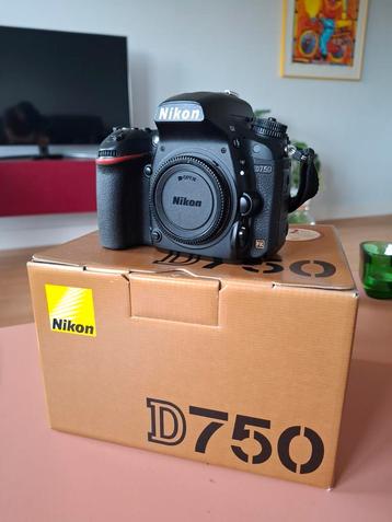 Nikon D750 (25k clicks) beschikbaar voor biedingen