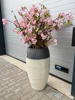 Grote Decoratieve Pot met Zijdebloesem, Tuin en Terras, Bloembakken en Plantenbakken, Ophalen, Zo goed als nieuw, Rond