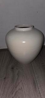 Grote Mobach Utrecht Keramiek Vaas Gesigneerd, Huis en Inrichting, Gebruikt, 50 tot 75 cm, Wit, Aardewerk of Porselein