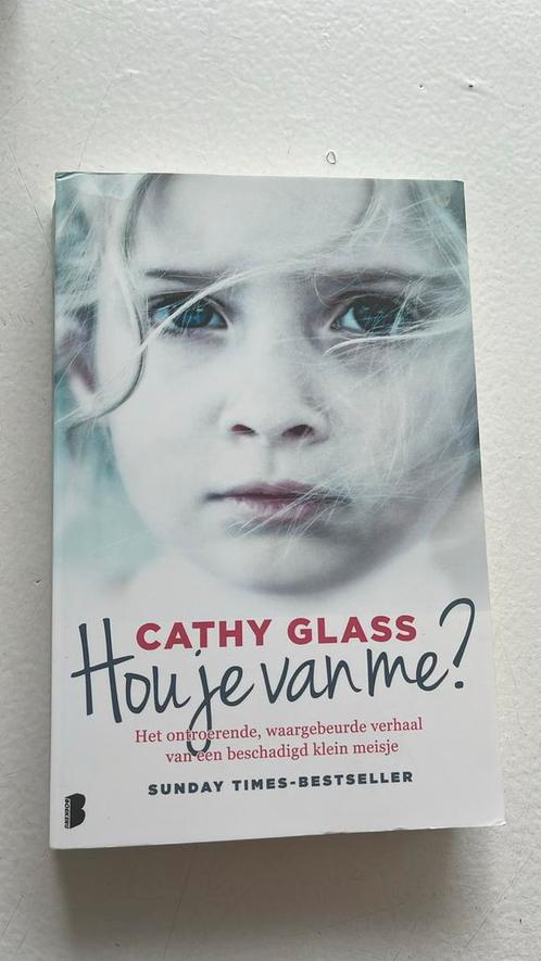 Cathy Glass - Hou je van me?, Boeken, Overige Boeken, Gelezen, Ophalen of Verzenden