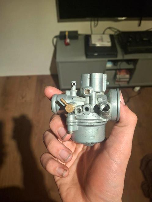 17.5mm carburateur, mist wat onderdelen, Fietsen en Brommers, Brommeronderdelen | Algemeen, Zo goed als nieuw, Carburateur, Ophalen of Verzenden