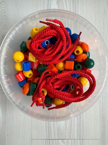 Heutink Educo reuze kralen rijgspel beschikbaar voor biedingen