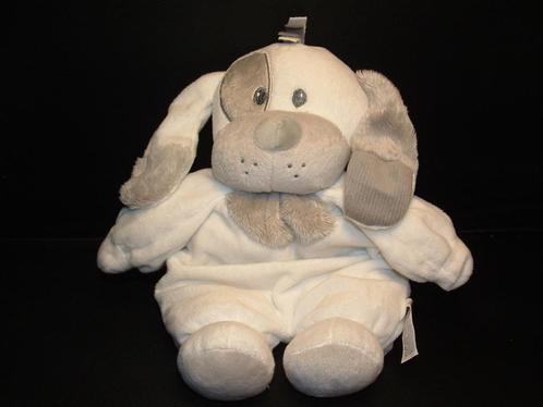 TIAMO HOND LITTLE HERO  VELOURS WIT MET GRIJS VELOURS SNUITJ, Kinderen en Baby's, Speelgoed | Knuffels en Pluche, Nieuw, Hond