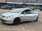 Peugeot 307 2.0 16V CC 2004 Grijs, Auto's, Voorwielaandrijving, 74 €/maand, 4 cilinders, Cabriolet