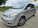 Toyota Verso 1.8 VVT-i Dynamic 7p/ clima/ 7 persoons/ bj 200, Auto's, Toyota, 65 €/maand, Gebruikt, 129 pk, 7 stoelen