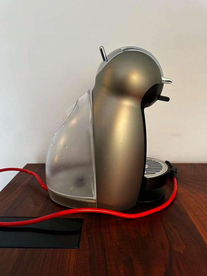 Krups Nescafé Dolce Gusto KP160 Koffiemachine, Witgoed en Apparatuur, Koffiezetapparaten, Gebruikt, Koffiepads en cups, Koffiemachine