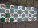 10 antieke wandtegels, groen met rode bloem 15x15cm, Ophalen