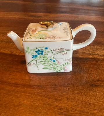 KYOTO MINITHEEPOT GEMERKT beschikbaar voor biedingen