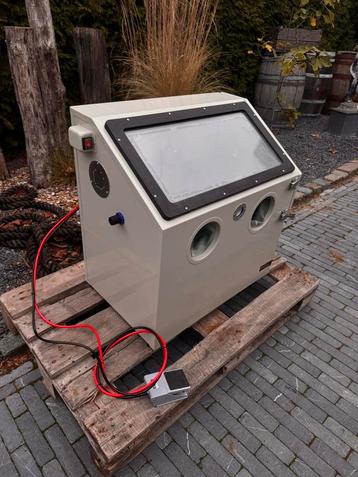 Sinterit zandstraalcabine beschikbaar voor biedingen