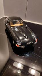 1:18 jaguar "E" (1961) burago, Hobby en Vrije tijd, Modelauto's | 1:18, Ophalen of Verzenden, Zo goed als nieuw