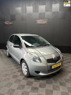 Toyota Yaris 1.3 VVTi Terra | Nieuwe APK |, Voorwielaandrijving, Stof, Gebruikt, Zwart