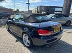 BMW 1-serie Cabrio 118i High Executive M-Pakket|CC|Sensor|St, Auto's, BMW, Euro 5, 4 stoelen, Leder en Stof, Zwart