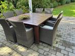 Vierkante houten tuintafel met 8 rotan stoelen te koop!, Tuin en Terras, Tuintafels, Ophalen, Gebruikt, Vierkant, Hout