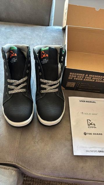 Gloednieuwe Emma Clyde werkschoenen veiligheidschoenen s3 42 beschikbaar voor biedingen