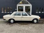Mercedes-Benz 200-280 (W123) 230 167.000km NAP! Wegenbelasti, Auto's, Handgeschakeld, Sedan, Achterwielaandrijving, Stof