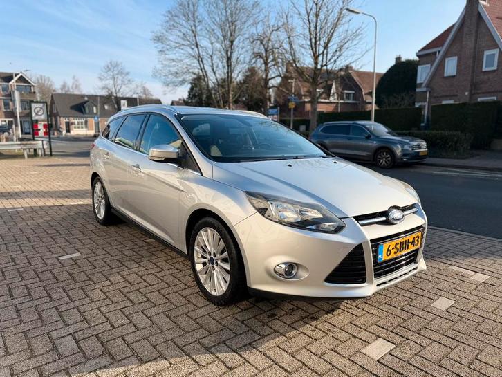 Ford Focus 1.0 Ecoboost Wagon 2013 | Nieuw Distributieriem, Auto's, Ford, Particulier, Focus, ABS, Adaptieve lichten, Airbags
