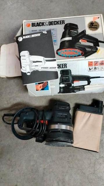 Poets/schuurmachine  Black & Dacker beschikbaar voor biedingen