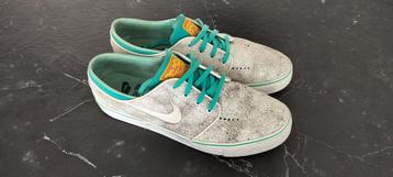 Nike SB Air Zoom Stefan Janoski Elite 'Flamingo'

 beschikbaar voor biedingen