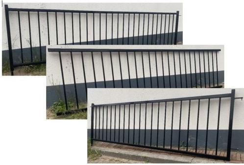 Balkonhek - Zwart - U-vorm: ±100 cm x 370/342/312 cm, Tuin en Terras, Tuinhekken en Hekwerk, Zo goed als nieuw, Spijlenhekwerk