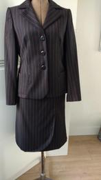 Armani mantelpak mt 40/42, Kleding | Dames, Armani, Kostuum of Pak, Bruin, Verzenden