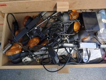 bromfiets knipperlichten Gratis beschikbaar voor biedingen