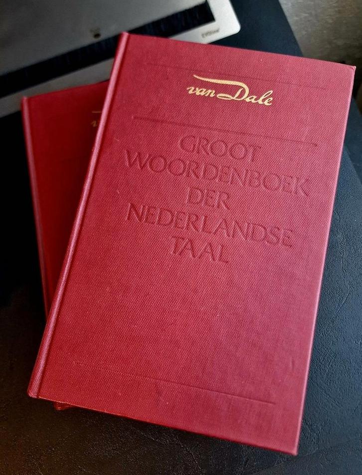 Groot woordenboek Van Dale 2 delig in zeer nette staat, Boeken, Woordenboeken, Zo goed als nieuw, Nederlands, Van Dale, Ophalen of Verzenden