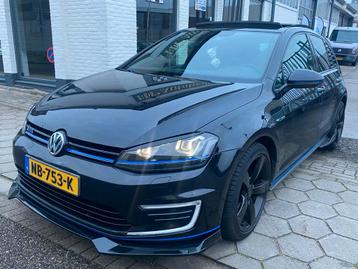 Volkswagen Golf 1.4 TSI GTE Connected Series*luxe uitvoering beschikbaar voor biedingen