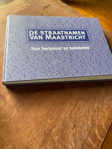 boek: de straatnamen van Maastricht en hun betekenis beschikbaar voor biedingen