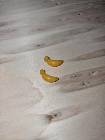 Magic Murphy Oorbel Banaan beschikbaar voor biedingen