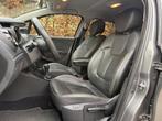 Renault Captur 1.2 TCe Xmod I Automaat I Lederen Bekleding, Auto's, Renault, Lichtsensor, 4 cilinders, SUV of Terreinwagen, 57 €/maand