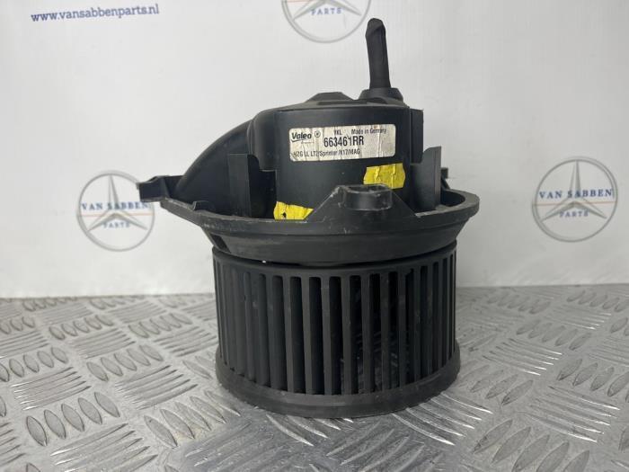 Kachel Ventilatiemotor van een Mercedes Vito, Auto-onderdelen, Overige Auto-onderdelen, Mercedes-Benz, Gebruikt, 3 maanden garantie