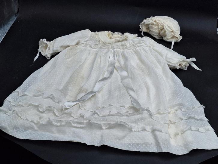 oud doopkleedje met must en zijden onderkleed, jaren 40, Antiek en Kunst, Antiek | Kleding en Accessoires, Kinderen, Ophalen of Verzenden