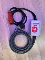 Mobiele laadpaal 3-fase 22 kw met 32amp ceeform stekker, Ophalen of Verzenden, Gebruikt, Laadpaal en Laadkabel