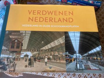 Verdwenen Nederland, in oude schoolwandplaten beschikbaar voor biedingen