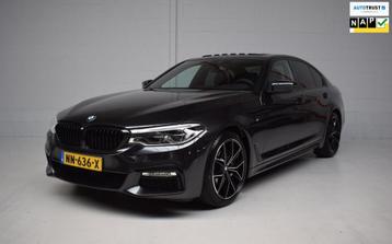 BMW 5-serie 540i M-SPORT ORG.NED / NAP / SCHUIFDAK / HEAD-UP beschikbaar voor biedingen