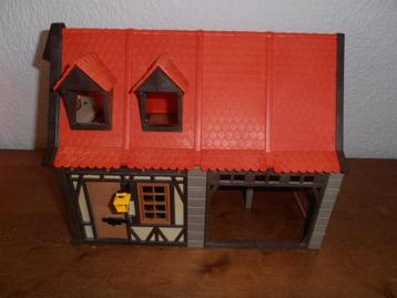 Playmobil groot vakwerkershuis kasteel ridder middeleeuwen. beschikbaar voor biedingen