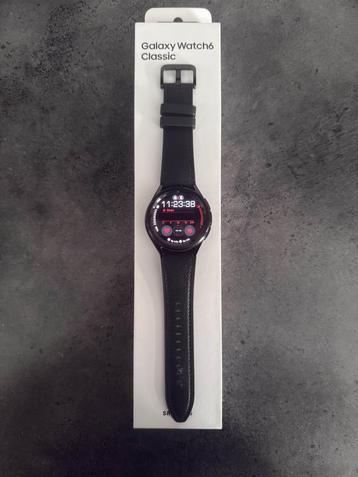Samsung Galaxy: Watch 6 Classic 43mm (LTE) - Nette staat! beschikbaar voor biedingen