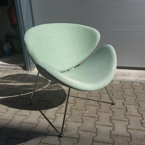 Artifort Orange slice F437B mintgroen van Pierre Paulin, Huis en Inrichting, Fauteuils, Zo goed als nieuw, Hout, Kunststof, Metaal