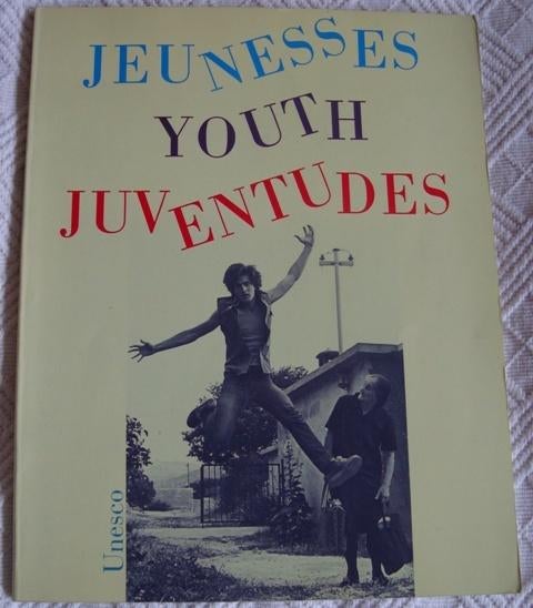 Jeunesses Youth Juventudes - uitgave Unesco 1985, Fotografen, Unesco, Ophalen of Verzenden, Zo goed als nieuw