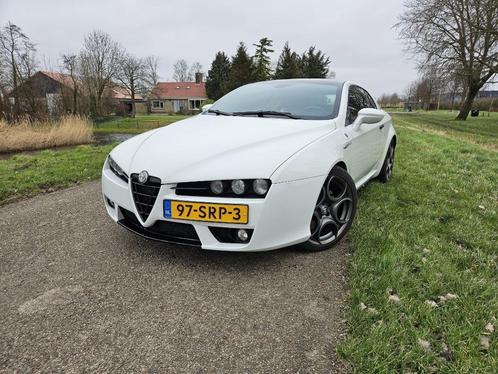 Alfa Romeo Brera 1.750 Turbo Sport / 2010 / 235pk / Wit, Auto's, Alfa Romeo, Particulier, Brera, ABS, Achteruitrijcamera, Airbags